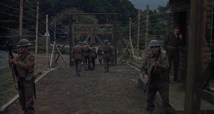 Кадр из фильма Побег из лагеря МакКензи / The McKenzie Break (1970)