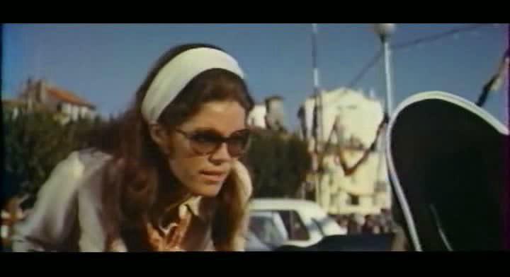 Кадр из фильма Дама в очках и с ружьем в автомобиле / La dame dans l'auto avec des lunettes et un fusil (1970)