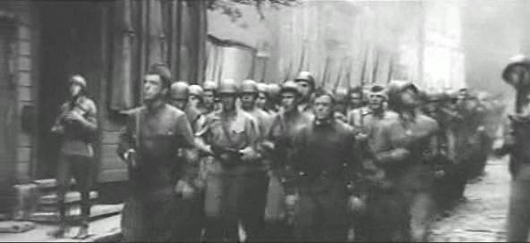 Кадр из фильма Город под липами (1971)