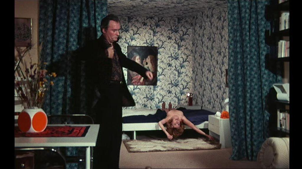 Кадр из фильма Перед тем, как опустится ночь / Juste avant la nuit (1971)