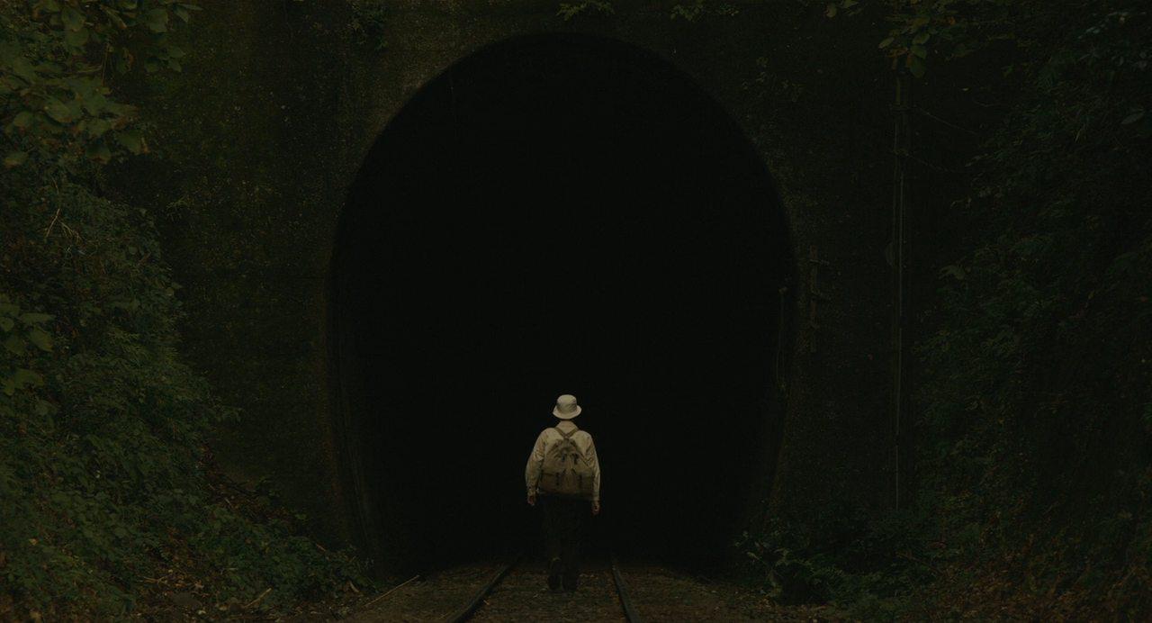 Кадр из фильма Кэйскэ Киносьта: В начале пути / Hajimari no michi (2013)