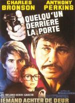 Враг за дверью / Quelqu'un derrière la porte (1971)