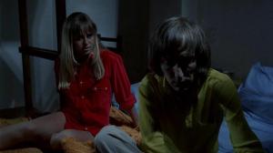 Кадры из фильма Умри крича, Марианна / Die Screaming, Marianne (1971)