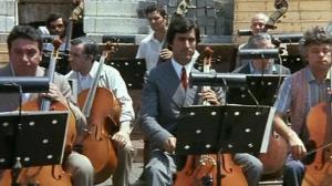 Кадры из фильма Обнаженная виолончель / Il merlo maschio (1971)