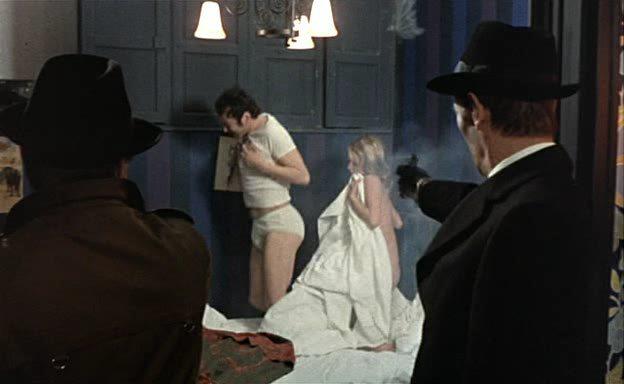 Кадр из фильма Смертельное поручение / Le saut de l'ange (1971)