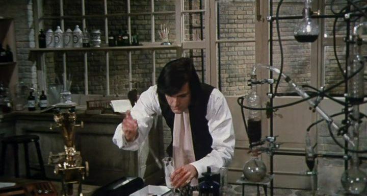 Кадр из фильма Доктор Джекилл и сестра Хайд / Dr. Jekyll and Sister Hyde (1971)