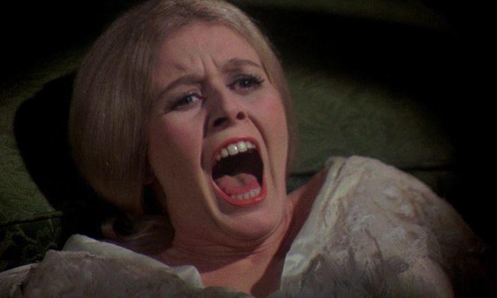 Кадр из фильма Руки потрошителя / Hands of the Ripper (1971)
