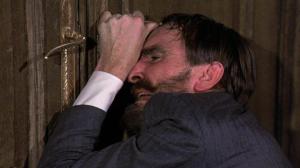 Кадры из фильма Руки потрошителя / Hands of the Ripper (1971)