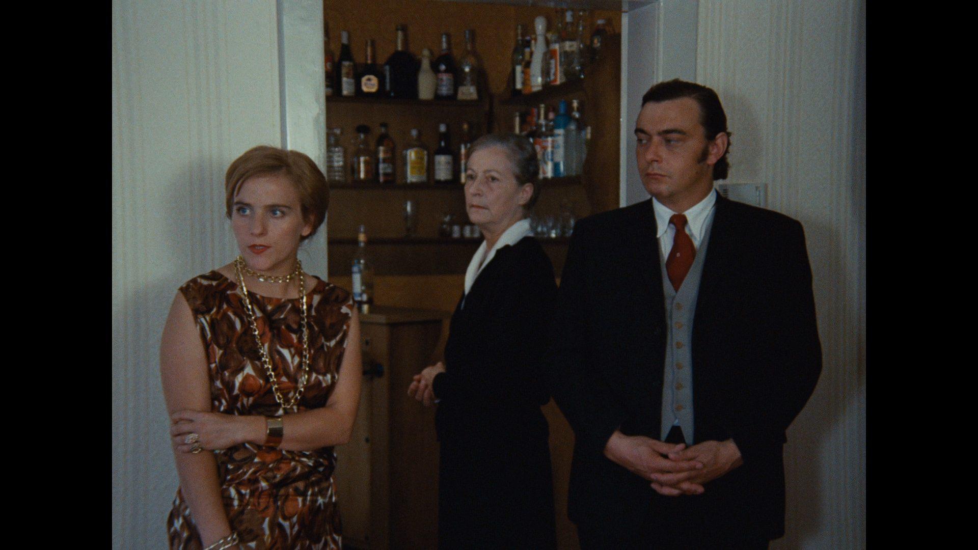 Кадр из фильма Продавец четырёх времён года / Händler der vier Jahreszeiten (1971)