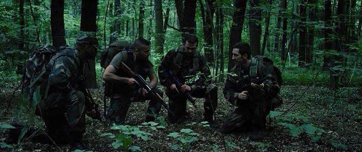 Кадр из фильма Выживание / Survival (2013)