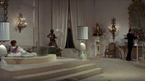 Кадры из фильма Джеймс Бонд 007: Бриллианты навсегда / Diamonds Are Forever (1971)