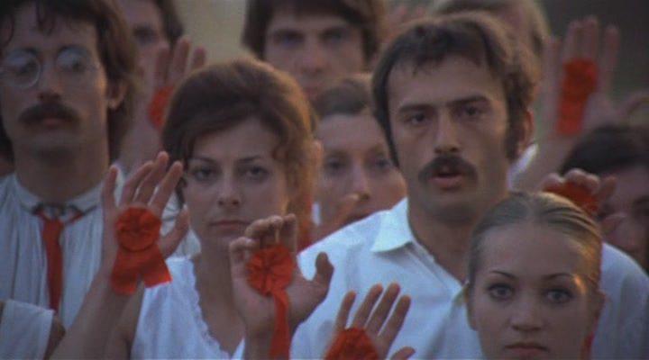 Кадр из фильма Пока народ еще просит / Még kér a nép (1972)