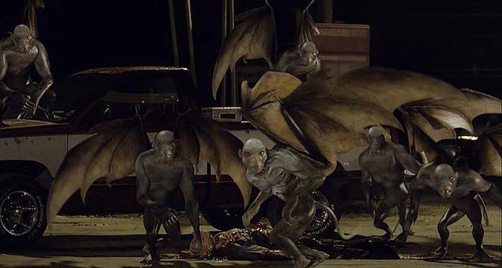 Кадр из фильма Летучие обезьяны / Flying Monkeys (2013)