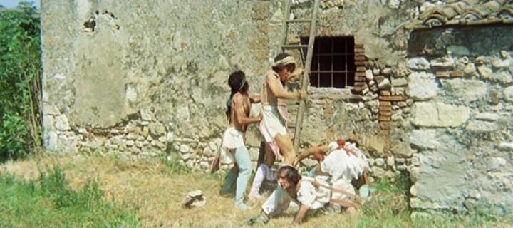 Кадр из фильма Убальда, обнаженная и жаркая / Quel gran pezzo della Ubalda tutta nuda e tutta calda (1972)
