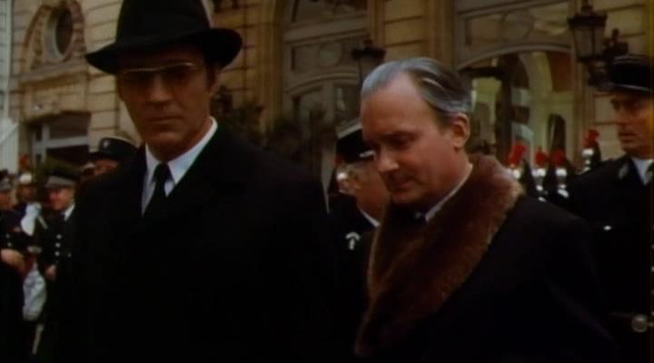 Кадр из фильма Похищение в Париже / L'attentat (1972)