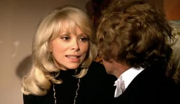 Кадр из фильма Высокий блондин в черном ботинке / Grand blond avec une chaussure noire, Le (1972)
