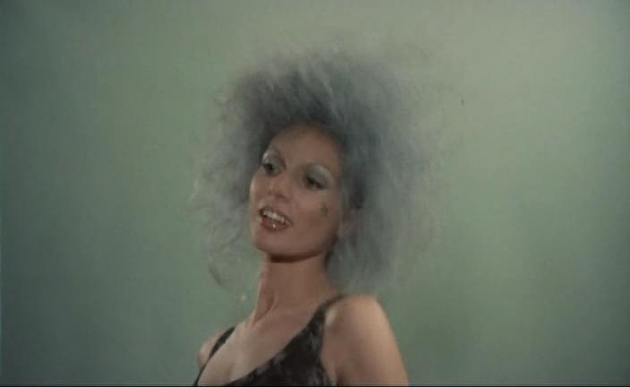 Кадр из фильма Слишком красивые, чтобы быть честными / Trop jolies pour être honnêtes (1972)