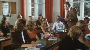 Кадры из фильма Доклад о школьницах 4: О том, что часто приводит родителей в отчаяние / Schulmädchen-Report 4. Teil - Was Eltern oft verzweifeln lässt (1972)