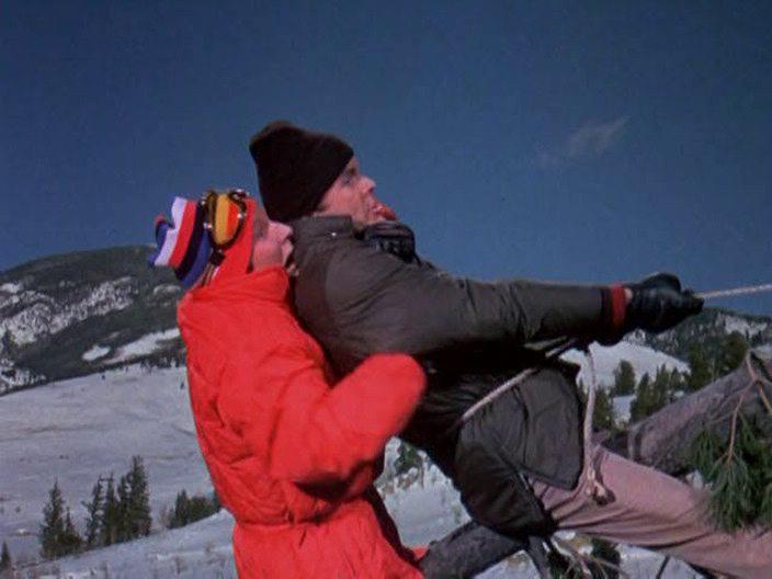 Кадр из фильма Экспресс снежок / Snowball Express (1972)