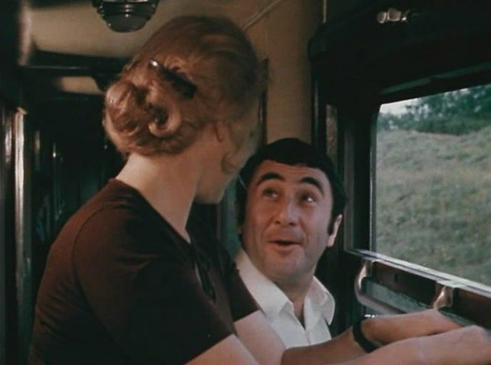 Кадр из фильма Стоянка поезда - две минуты (1972)