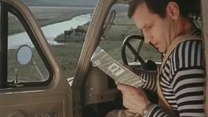 Кадры из фильма Стоянка поезда - две минуты (1972)