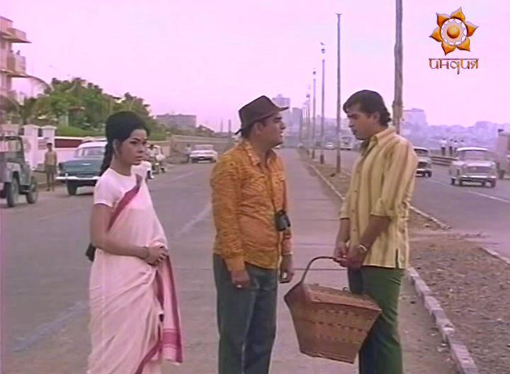 Кадр из фильма Найдёныш / Ek Kunwari Ek Kunwara (1973)