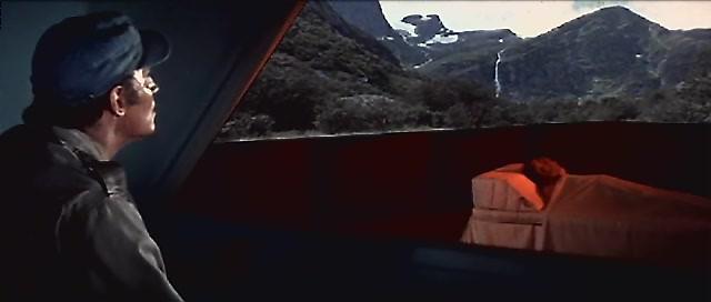 Кадр из фильма Зеленый сойлент / Soylent Green (1973)