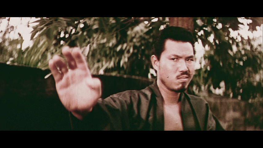 Кадр из фильма Крестный отец Тонг: Знаменитый бандит / Da e kou (1974)