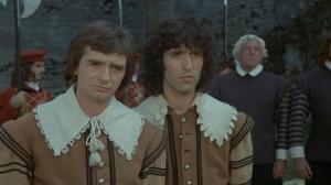 Кадры из фильма Четыре мушкетера Шарло + Четверо против кардинала / Les Charlots contre Dracula (1974)