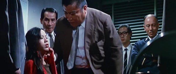 Кадр из фильма Женщина из Отдела Ноль: Красные наручники / Zeroka no onna: Akai wappa (1974)