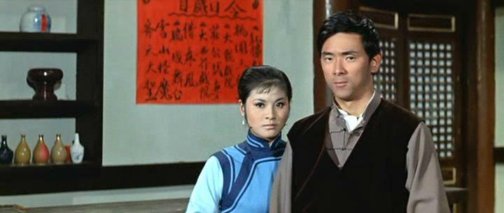 Кадр из фильма Однорукий боксёр / Du bei chuan wang (One Armed Boxer) (1974)