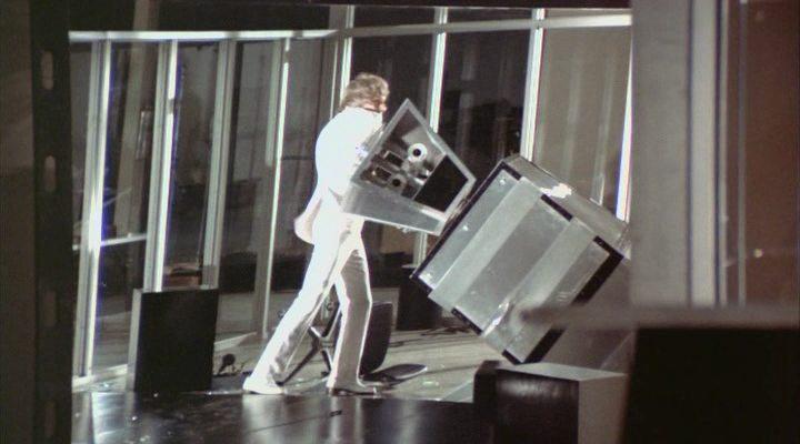 Кадр из фильма Человек, несущий смерть / The Terminal Man (1974)