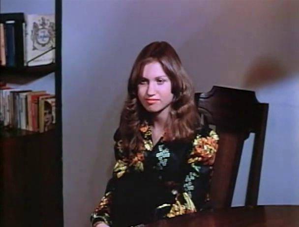 Кадр из фильма Признание молодой домохозяйки / Confessions of a Young American Housewife (1974)