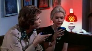 Кадры из фильма Признание молодой домохозяйки / Confessions of a Young American Housewife (1974)