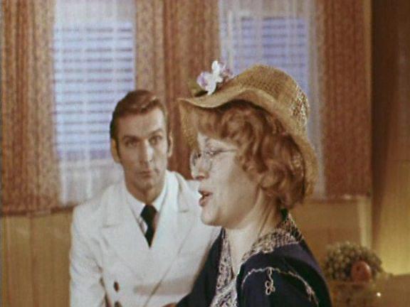 Кадр из фильма Путешествие миссис Шелтон (1975)
