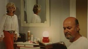 Кадры из фильма Гляди в оба / Gatti rossi in un labirinto di vetro (1975)