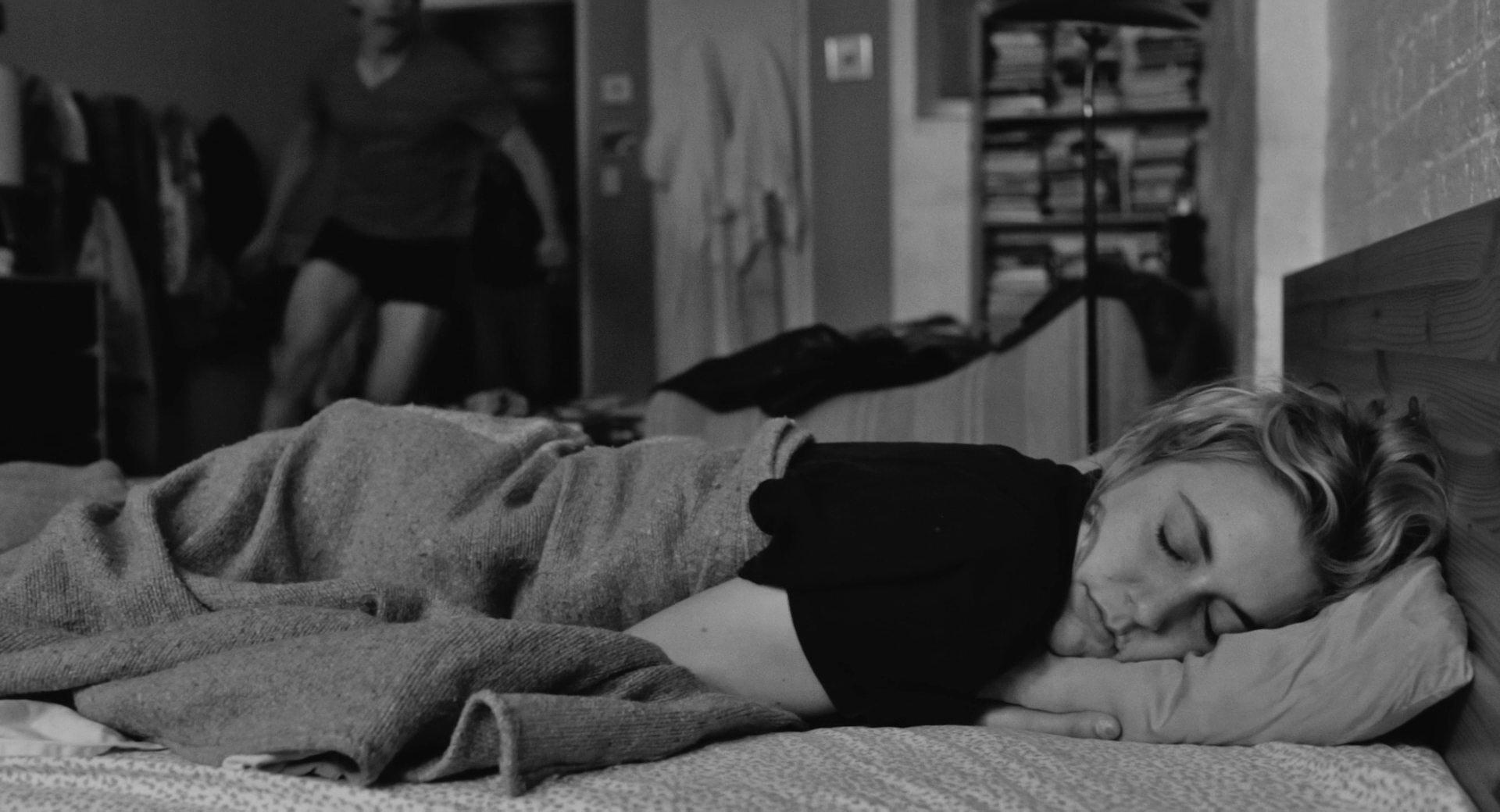 Кадр из фильма Милая Фрэнсис / Frances Ha (2012)