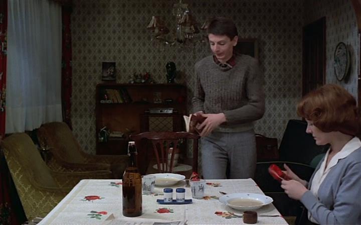 Кадр из фильма Жанна Дильман, набережная Коммерции 23, Брюссель 1080 / Jeanne Dielman, 23, quai du commerce, 1080 Bruxelles (1975)