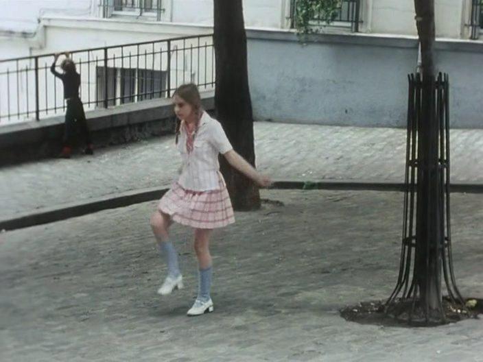 Кадр из фильма Качающийся сад / Le jardin qui bascule (1975)