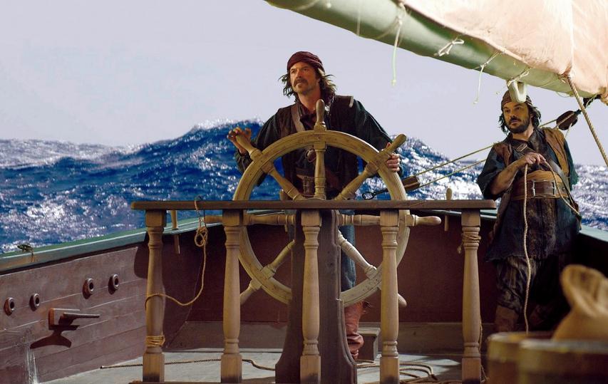 Кадр из фильма Пираты Эгейского моря / O Theos agapaei to haviari (2012)