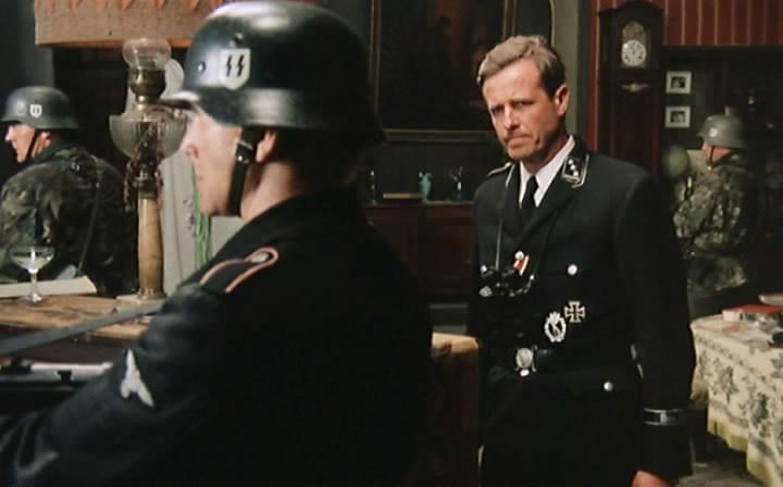 Кадр из фильма Старое ружье / Le vieux fusil (1975)