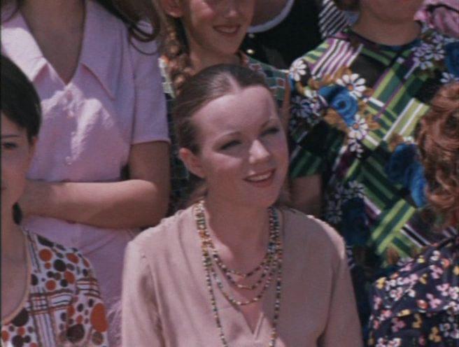 Кадр из фильма Встретимся у фонтана (1976)