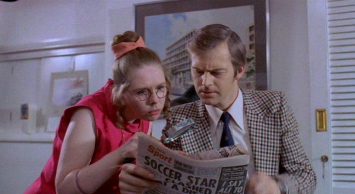Кадр из фильма Приключения частного детектива / Adventures of a Private Eye (1976)