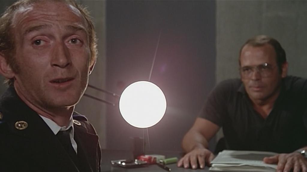 Кадр из фильма Сиятельные трупы / Cadaveri eccellenti (1976)