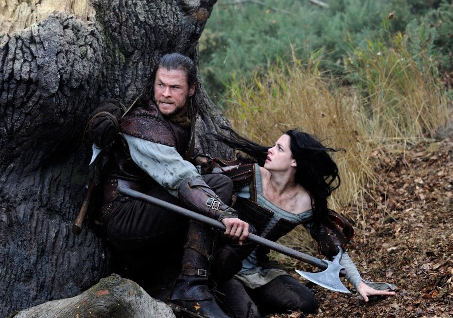 Кадр из фильма Белоснежка и охотник / Snow White and the Huntsman (2012)