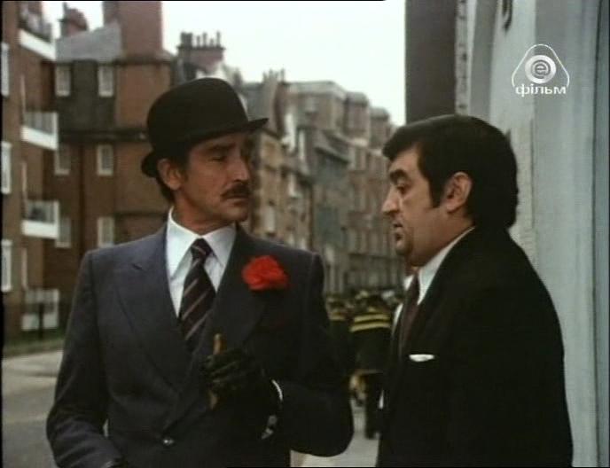 Кадр из фильма Как роза у носа / Come una rosa al naso (1976)