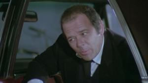 Кадры из фильма Живи как полицейский, умри как мужчина / Uomini si nasce poliziotti si muore (1976)