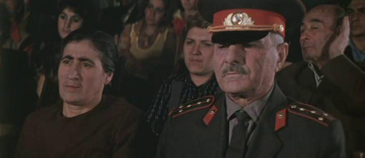 Кадр из фильма Настоящий тбилисец и другие / Gaseirneba Tbilisshi (1976)