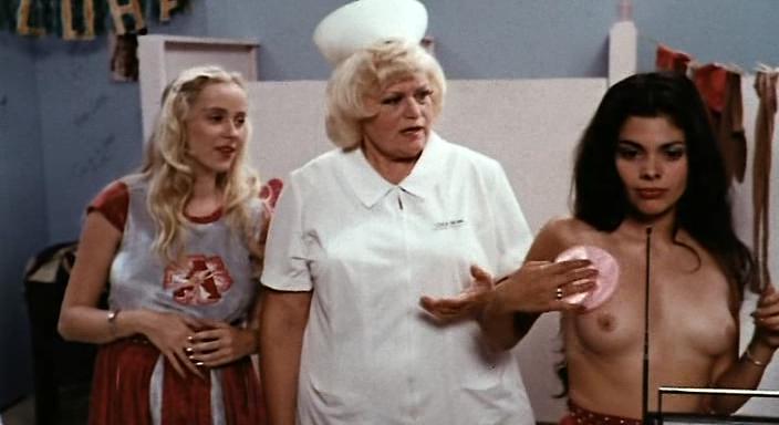 Кадр из фильма Месть девочек из группы поддержки / Revenge of the Cheerleaders (1976)