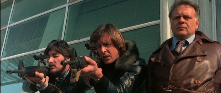 Кадр из фильма Оружие 38 калибра / Quelli della calibro 38 (1976)